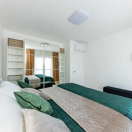 Apartman Seget 36