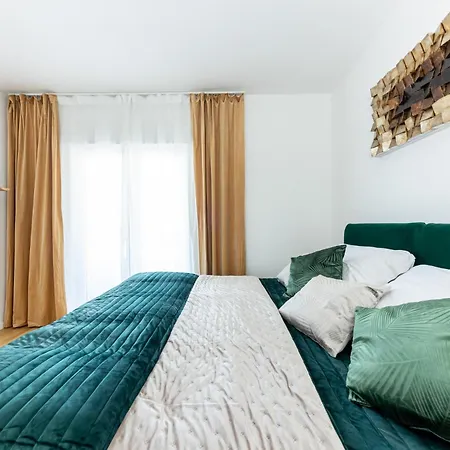 Seget 36 * Trogir